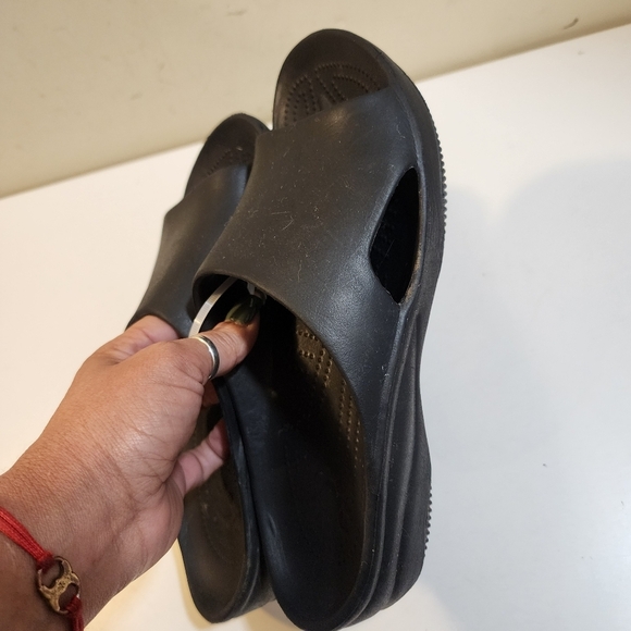 DAWGS Women's Black Rubber Slides Sandals size 9 - Picture 2 of 13